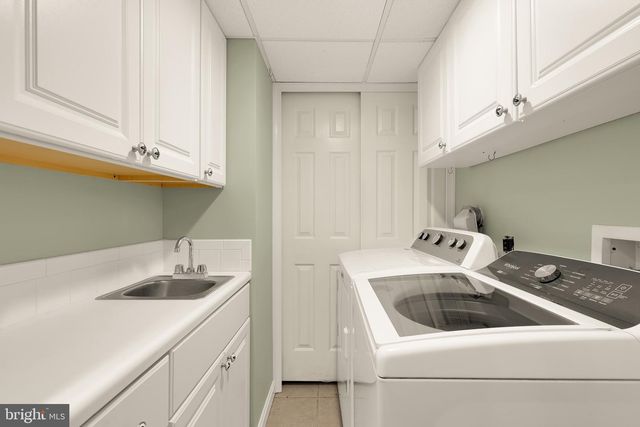 2712 S JUNE ST, Arlington, VA 22202