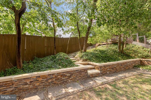 2712 S JUNE ST, Arlington, VA 22202