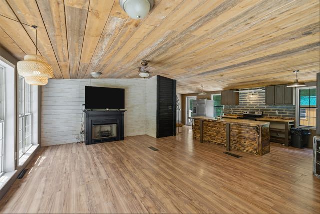 589 Griffith Branch Road, Madisonville, TN 37354