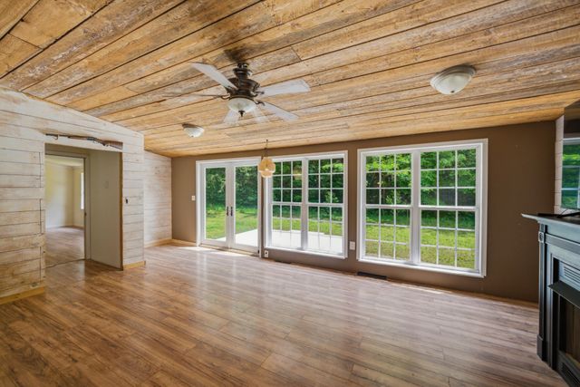 589 Griffith Branch Road, Madisonville, TN 37354