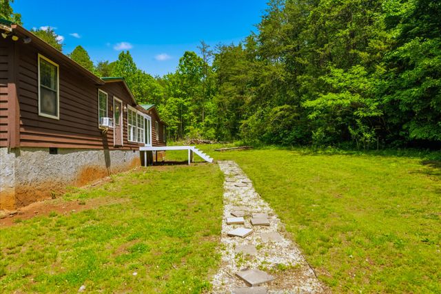 589 Griffith Branch Road, Madisonville, TN 37354