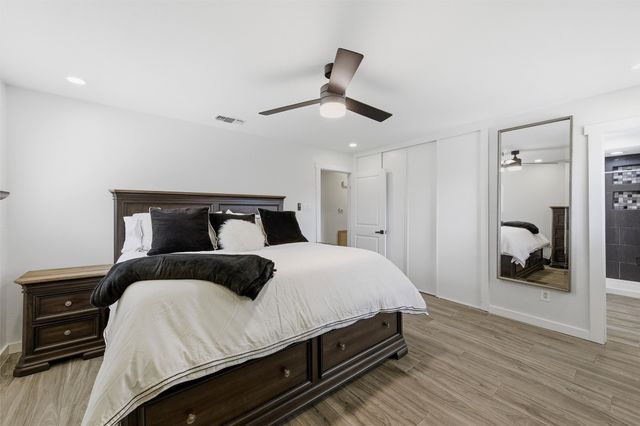 2129 Goerte Drive, Grand Prairie, TX 75051