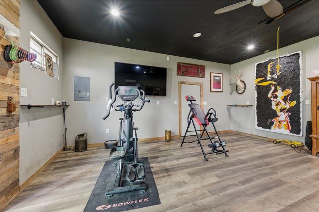 2129 Goerte Drive, Grand Prairie, TX 75051