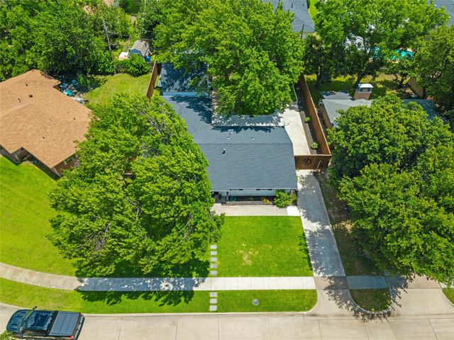 2129 Goerte Drive, Grand Prairie, TX 75051
