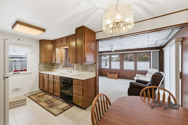 1930 36th Street SW, Wyoming, MI 49519