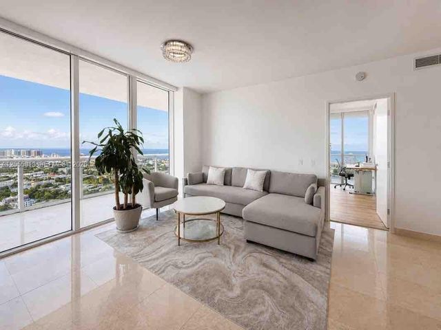 450 Alton Road 2610, Miami Beach, FL 33139