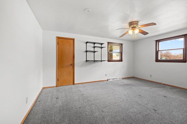 1833 BOND STREET, Green Bay, WI 54303