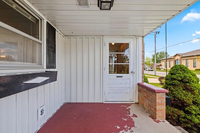 1833 BOND STREET, Green Bay, WI 54303