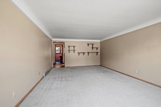 1833 BOND STREET, Green Bay, WI 54303