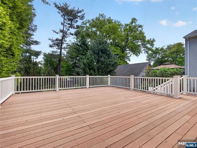 538 Coolidge Place, Paramus, NJ 07652