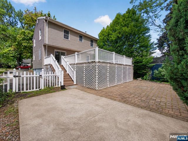 538 Coolidge Place, Paramus, NJ 07652