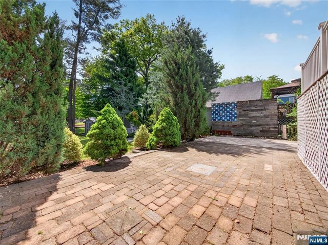 538 Coolidge Place, Paramus, NJ 07652