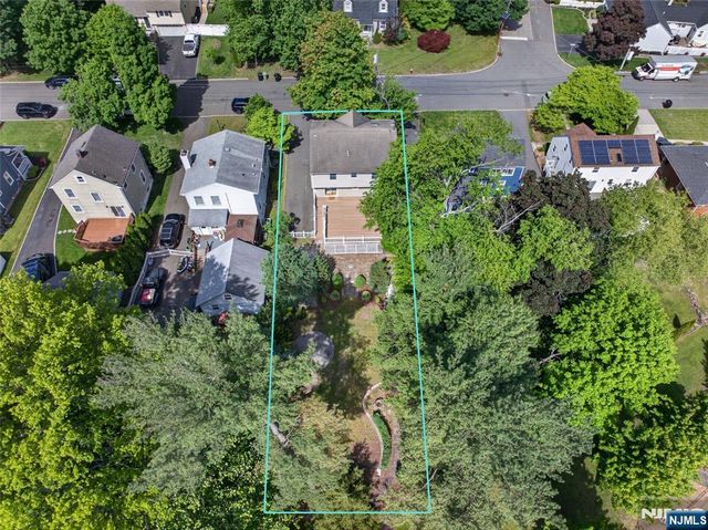 538 Coolidge Place, Paramus, NJ 07652