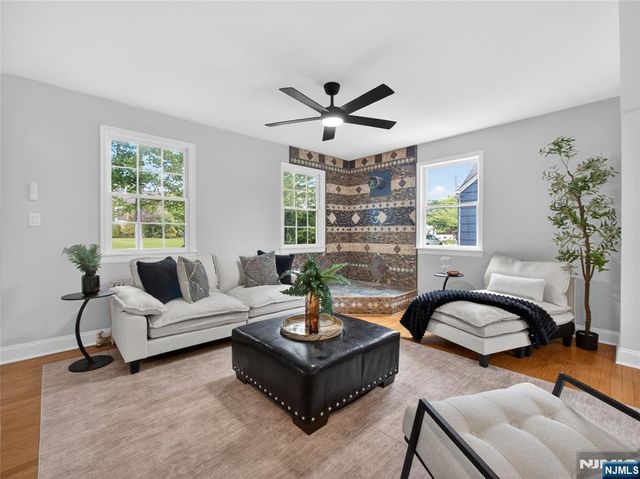 538 Coolidge Place, Paramus, NJ 07652