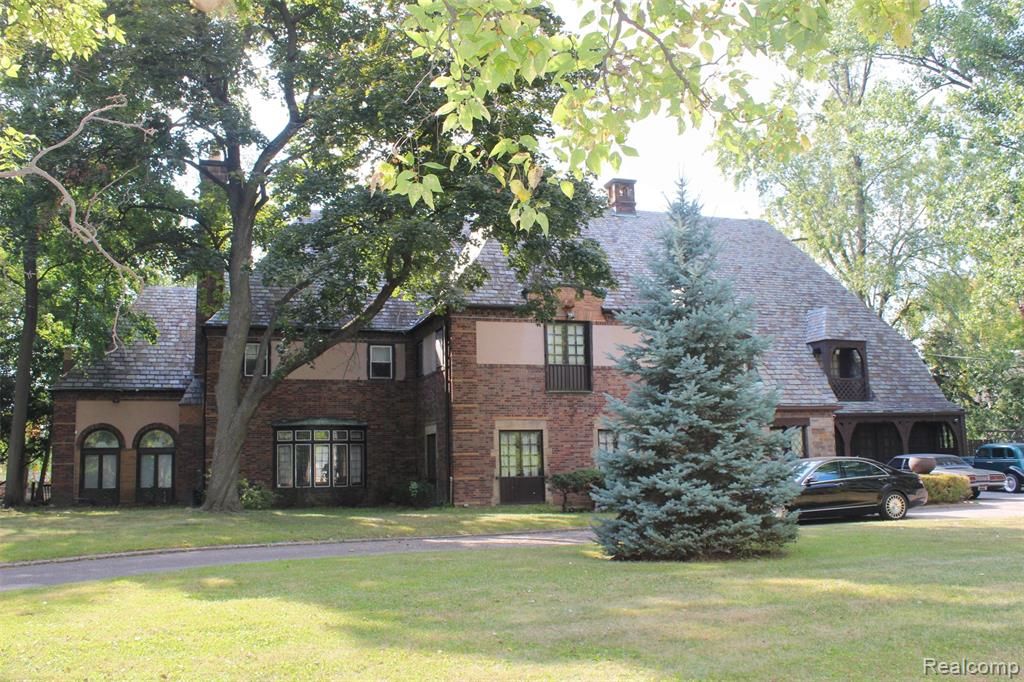 17815 Hamilton Road, Detroit, MI 48203