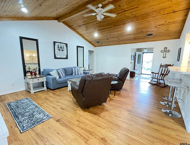 101 Branch St., Pittsburg, TX 75686