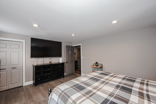 66 Preston St Apt 39, Hillsborough, NH 03244