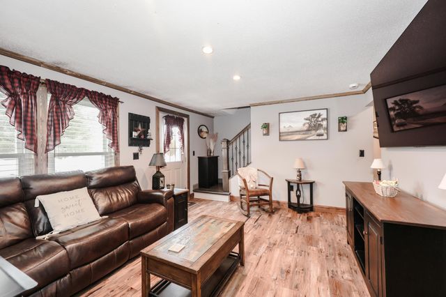 66 Preston St Apt 39, Hillsborough, NH 03244