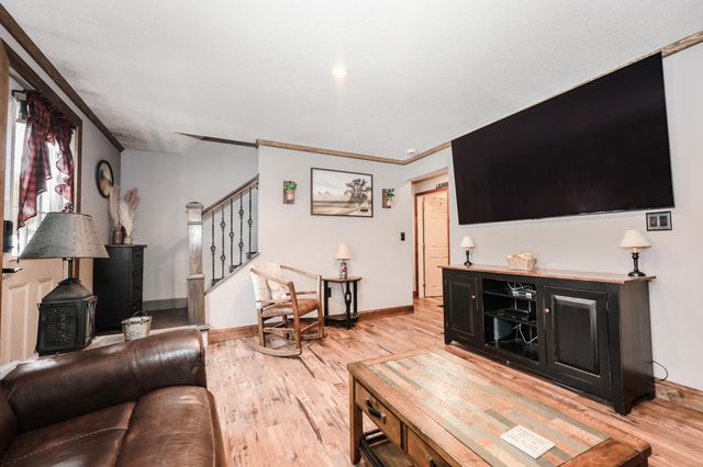 66 Preston St Apt 39, Hillsborough, NH 03244