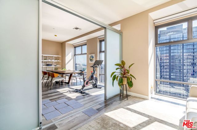 801 S Grand Avenue 1909, Los Angeles, CA 90017