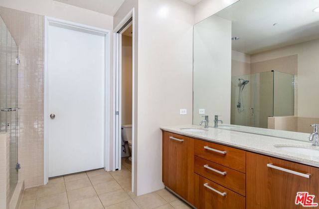 801 S Grand Avenue 1909, Los Angeles, CA 90017