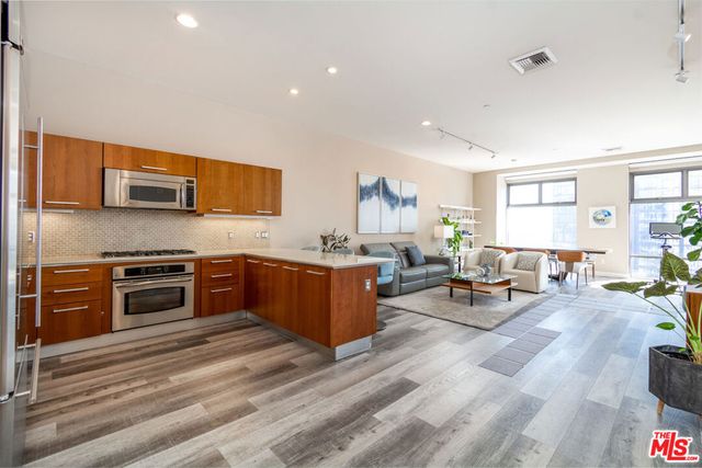 801 S Grand Avenue 1909, Los Angeles, CA 90017