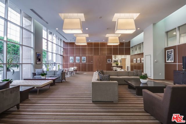 801 S Grand Avenue 1909, Los Angeles, CA 90017