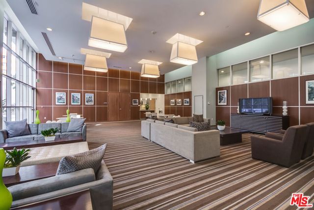 801 S Grand Avenue 1909, Los Angeles, CA 90017