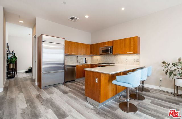 801 S Grand Avenue 1909, Los Angeles, CA 90017