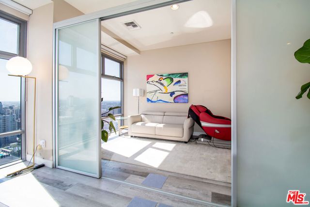 801 S Grand Avenue 1909, Los Angeles, CA 90017