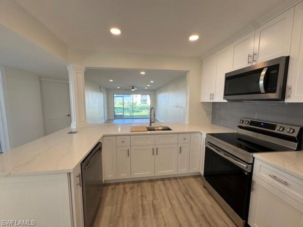 1344 Derbyshire CT D-101, NAPLES, FL 34116 — exterior