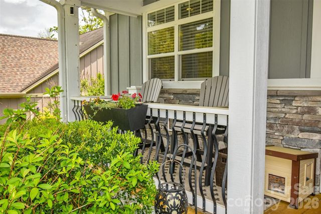 123 White Oak Road Extension, Arden, NC 28704