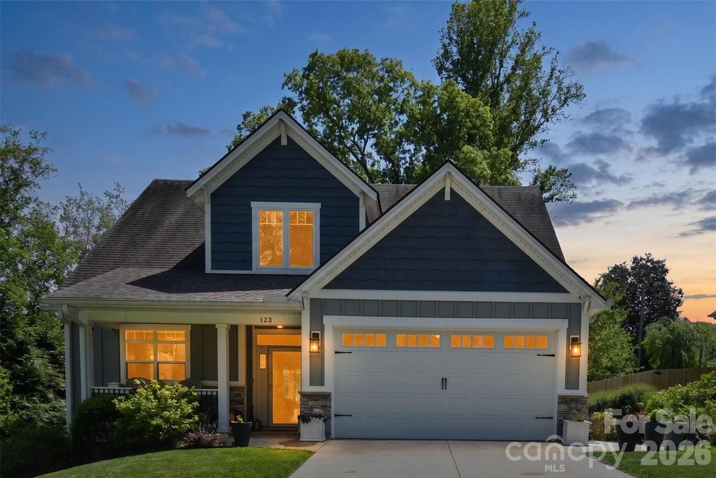 123 White Oak Road Extension, Arden, NC 28704