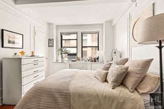 457 W 57th Street # 412, New York City, NY 10019