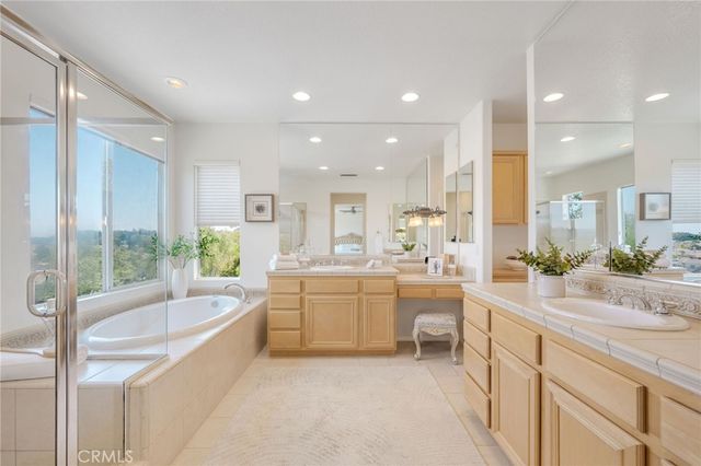 16 Sunswept Mesa, Aliso Viejo, CA 92656