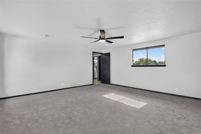 9116 Lansbrook Lane, Oklahoma City, OK 73132