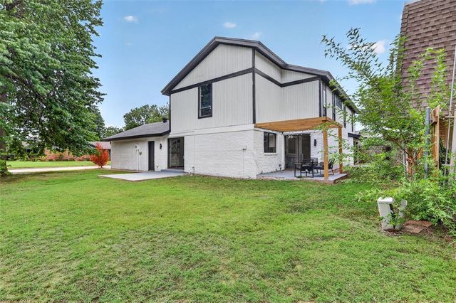 9116 Lansbrook Lane, Oklahoma City, OK 73132