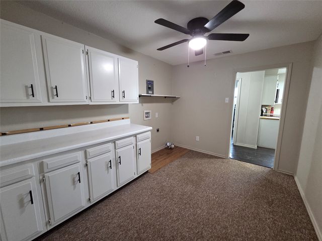 484 County Road 1206, Savoy, TX 75479