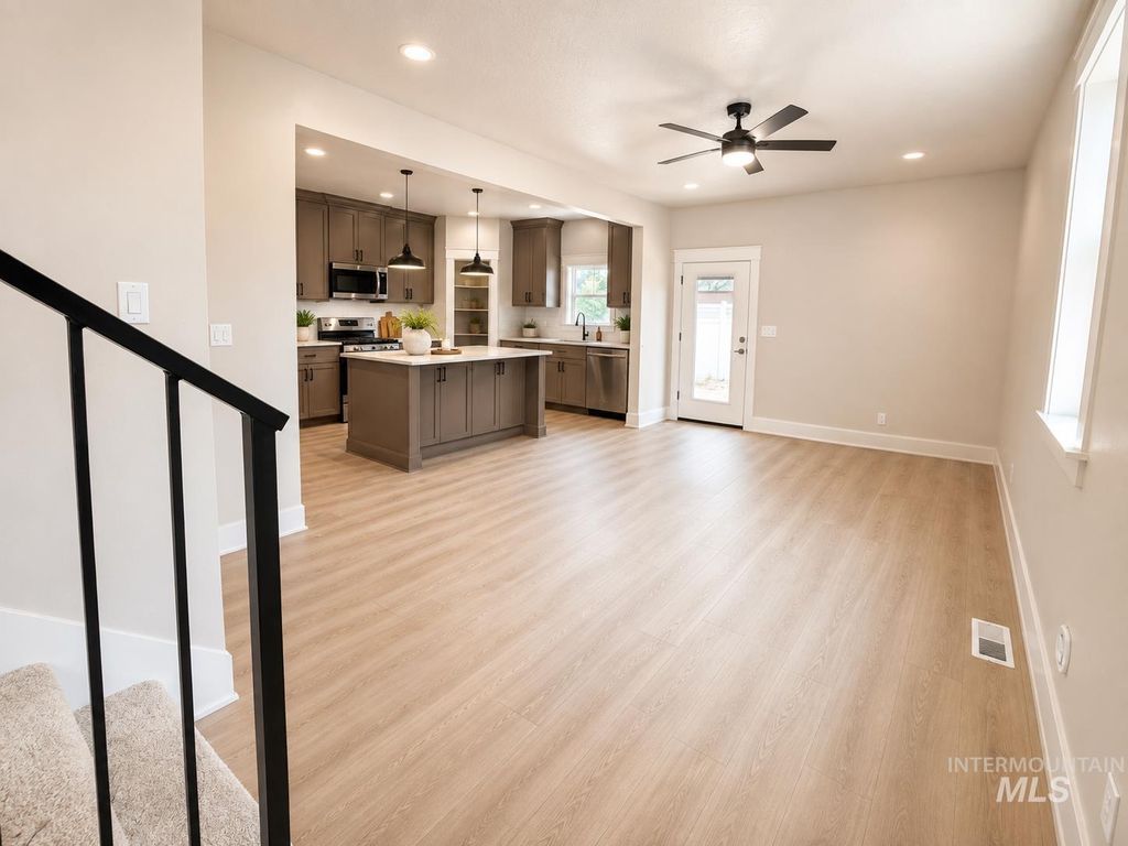 11688 W Endsley Ln, Star, ID 83669 photo 4