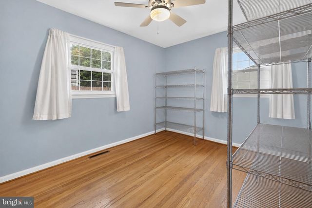 2400 NEWELL DR, Wilmington, DE 19808