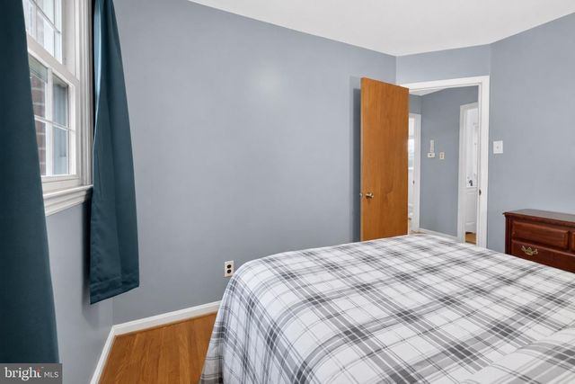 2400 NEWELL DR, Wilmington, DE 19808