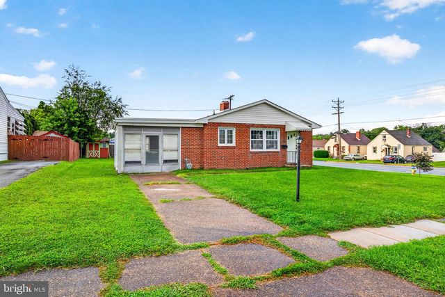 2400 NEWELL DR, Wilmington, DE 19808