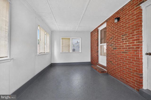 2400 NEWELL DR, Wilmington, DE 19808