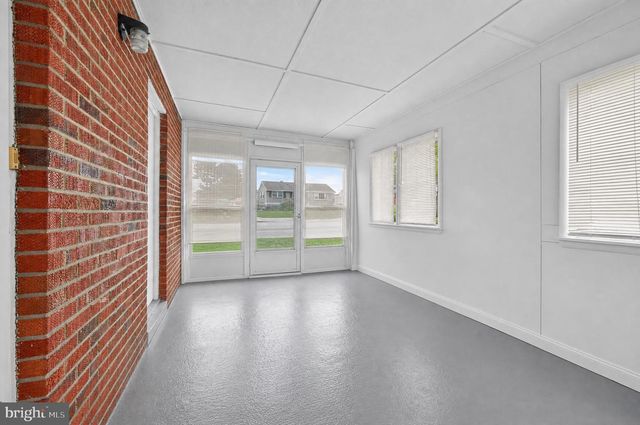 2400 NEWELL DR, Wilmington, DE 19808