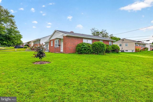 2400 NEWELL DR, Wilmington, DE 19808