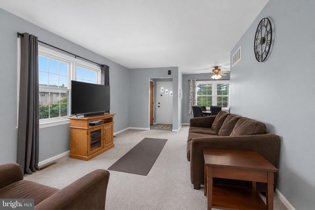 2400 NEWELL DR, Wilmington, DE 19808