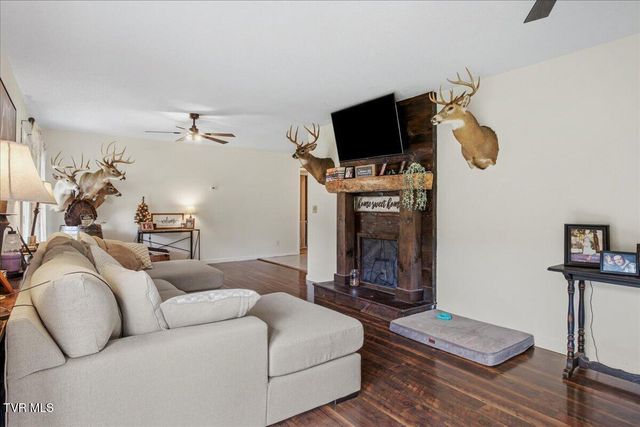 122 South Fork Road, Marion, VA 24354