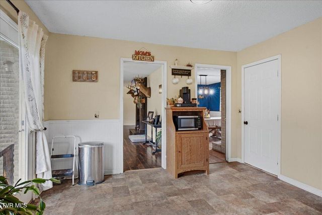 122 South Fork Road, Marion, VA 24354