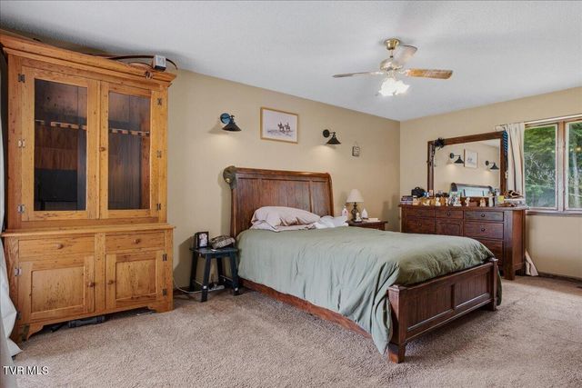 122 South Fork Road, Marion, VA 24354