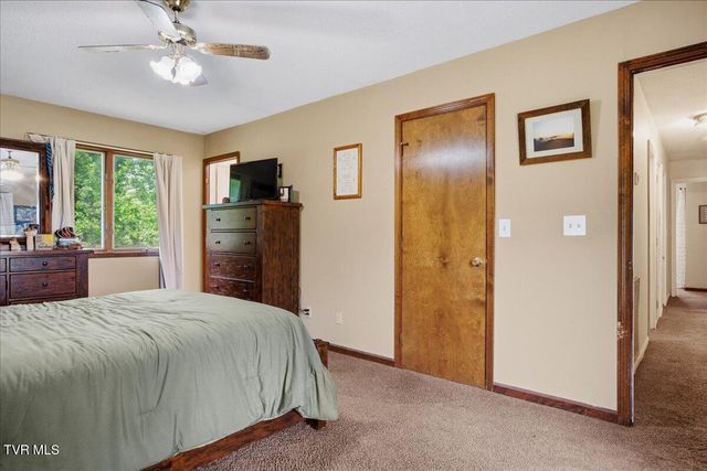 122 South Fork Road, Marion, VA 24354